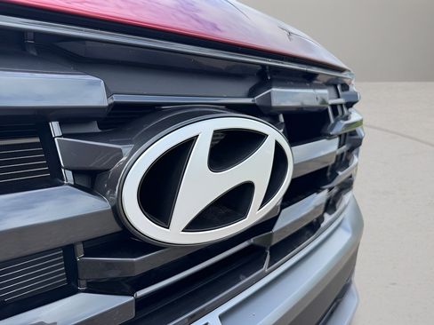 Used 2025 Hyundai Tucson SEL AWD/4WD image 13