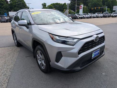 Used 2025 Toyota RAV4 XLE AWD/4WD image 8
