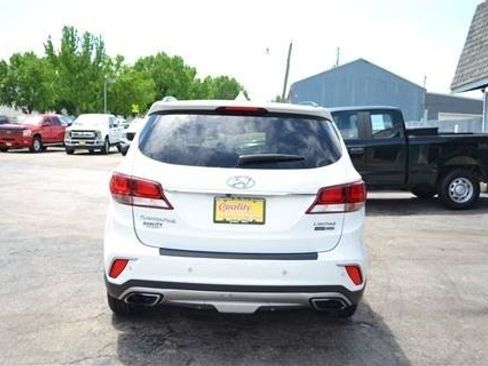 Used 2017 Hyundai Santa Fe Limited w/ Cargo Package AWD/4WD image 7