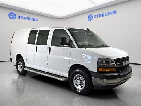 Used 2024 Chevrolet Express 2500 w/ Driver Convenience Package image 14
