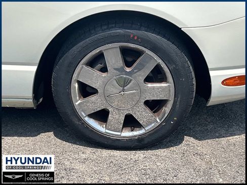 Used 2002 Ford Thunderbird RWD image 9