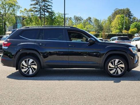 Used 2024 Volkswagen Atlas SE image 6