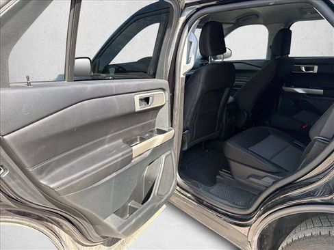 Used 2023 Ford Explorer XLT RWD image 16