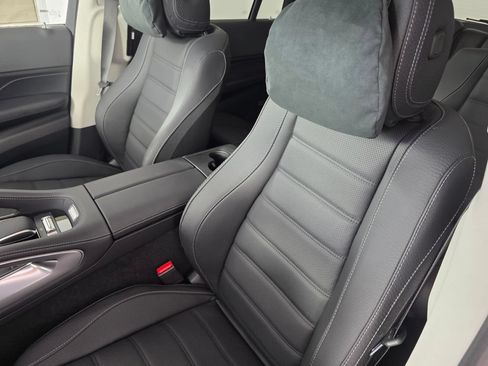 New 2026 Mercedes-Benz GLS 450 4MATIC image 8