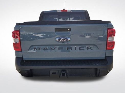 Certified 2022 Ford Maverick XLT image 8