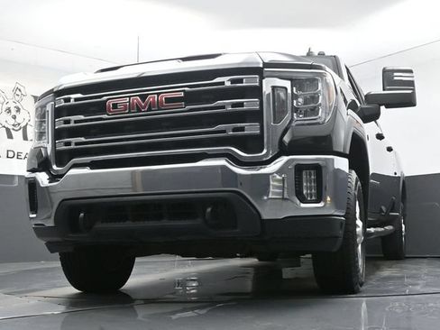 Used 2020 GMC Sierra 2500 SLE w/ X31 Off-Road Package AWD/4WD image 4