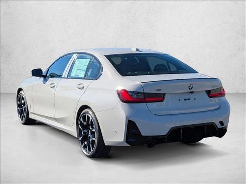 New 2026 BMW 330i xDrive Sedan w/ M Sport Package image 9