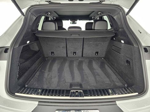 Used 2025 Porsche Cayenne image 14