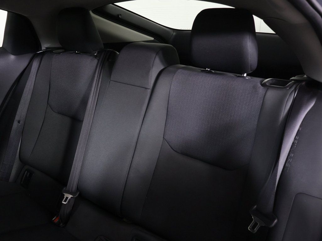 Used 2025 Toyota Prius LE FWD image 25