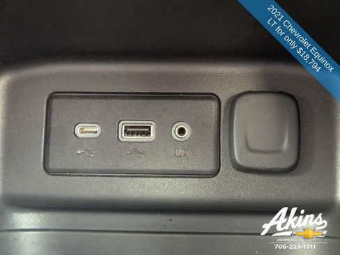 Used 2021 Chevrolet Equinox LT FWD image 22