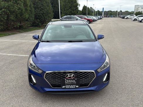 Used 2019 Hyundai Elantra GT w/ Style Package 02 FWD image 2