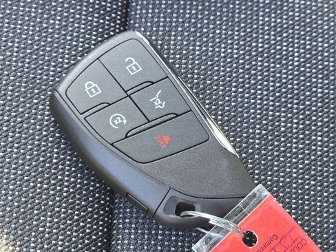 New 2026 Chevrolet Traverse LT w/ Midnight/Sport Edition image 17