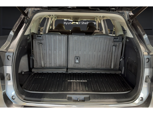 Used 2021 Toyota Highlander LE AWD/4WD image 26
