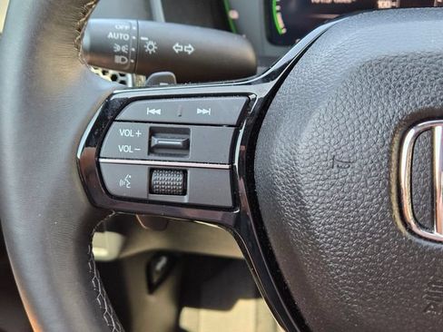 Used 2025 Honda Civic Sport Touring image 21