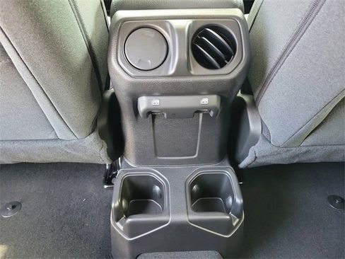 New 2026 Jeep Gladiator Sport image 9