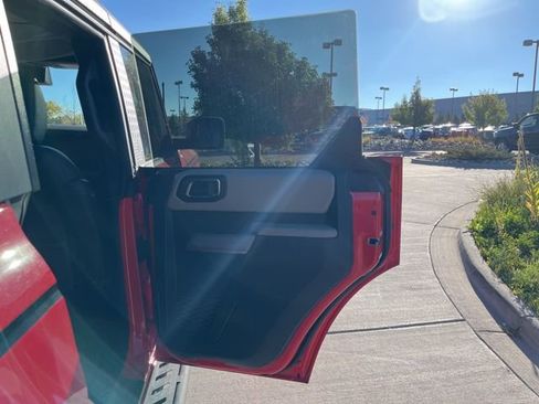 Used 2022 Ford Bronco Wildtrak image 20