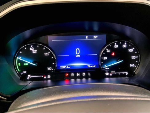 Used 2021 Ford Escape SE image 24