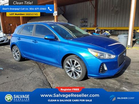 Used 2018 Hyundai Elantra GT FWD image 5