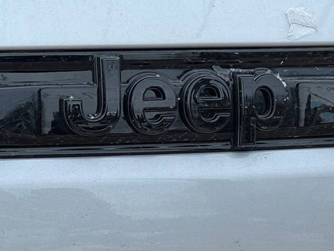 New 2026 Jeep Grand Cherokee Altitude AWD/4WD image 44