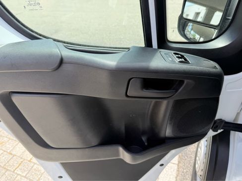 Used 2025 RAM ProMaster 2500 w/ U-Haul Equipment Group FWD image 15