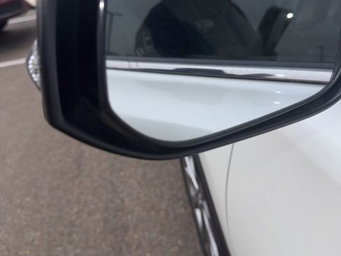 Used 2017 Toyota RAV4 Limited image 16