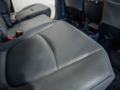 Used 2021 Toyota Sienna XLE w/ XLE Plus Package FWD image 33