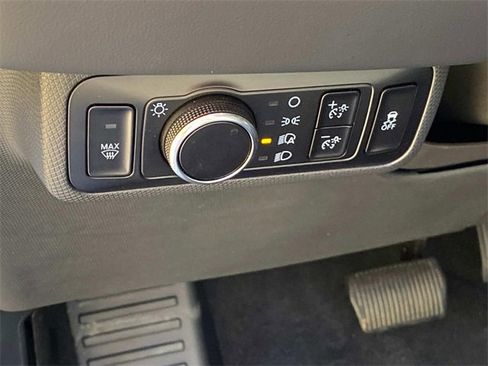 Used 2025 Ford Mustang Mach-E Premium image 16