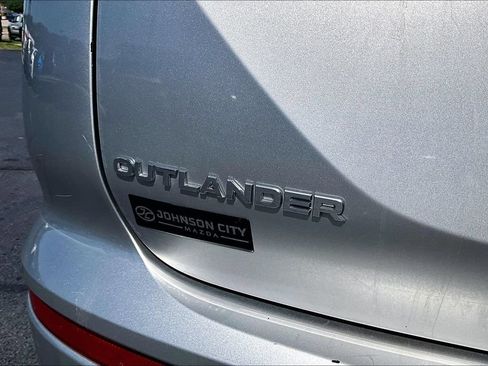 Used 2024 Mitsubishi Outlander SE Black Edition AWD/4WD image 8