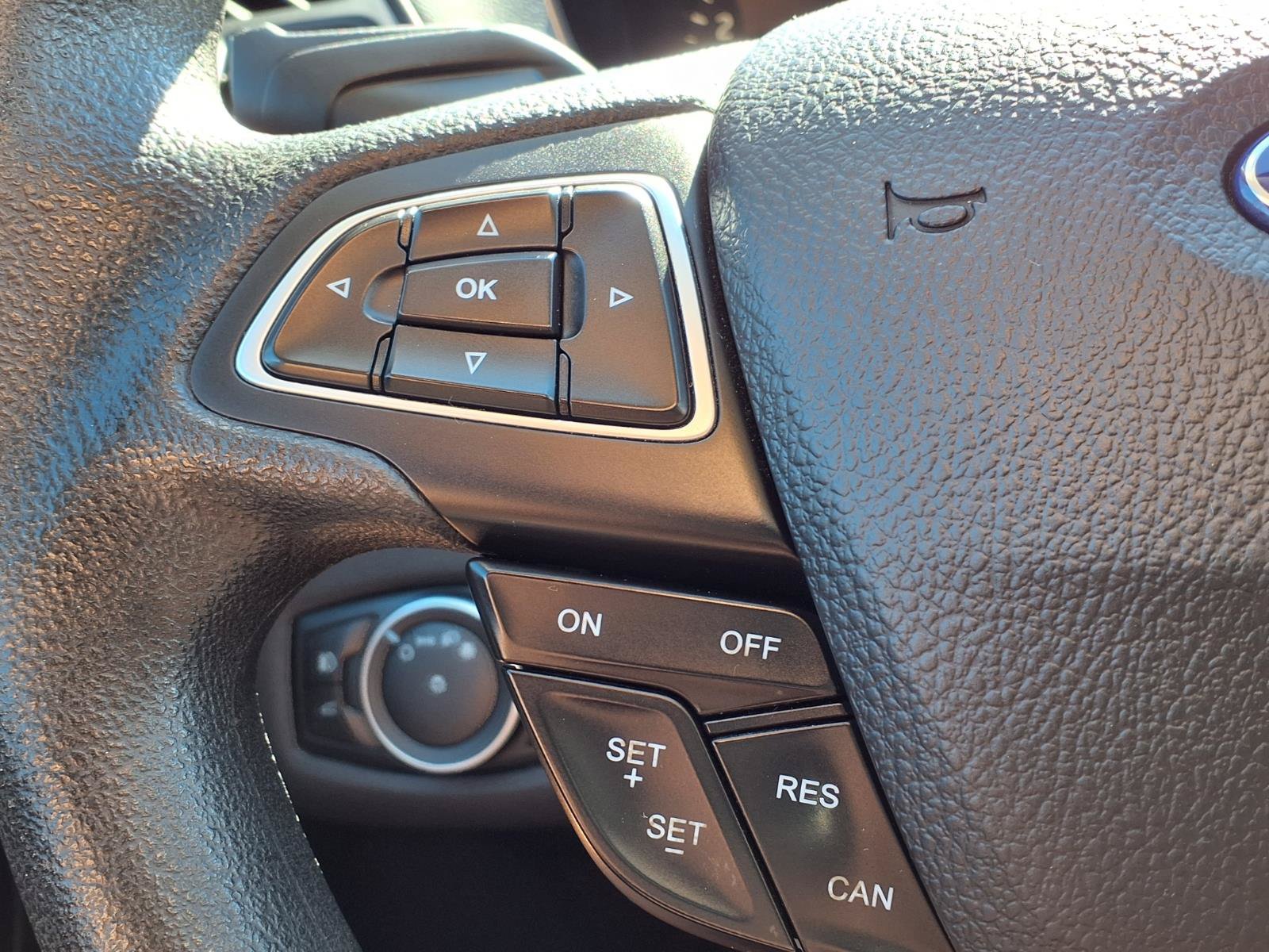 Used 2018 Ford Escape SE FWD image 28