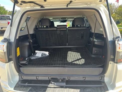 Used 2023 Toyota 4Runner Limited AWD/4WD image 5