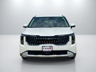 Used 2025 Kia Carnival LXS FWD video 2