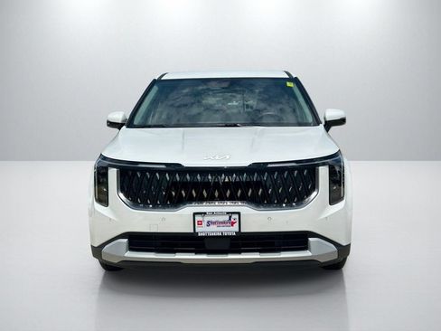 Used 2025 Kia Carnival LXS FWD image 2