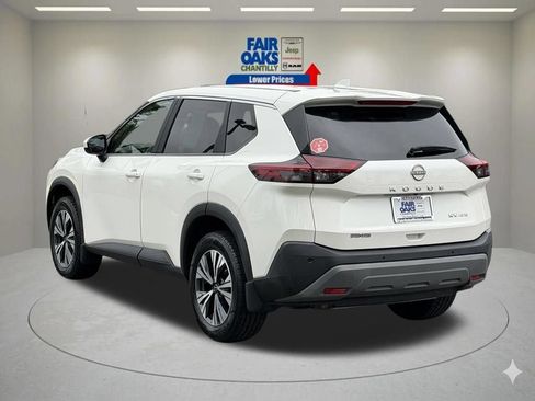 Used 2023 Nissan Rogue SV AWD/4WD image 10