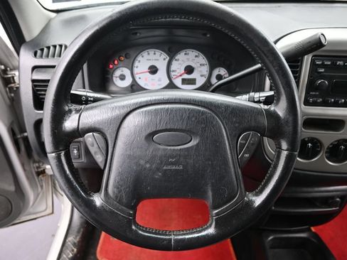 Used 2003 Ford Escape Limited FWD image 13