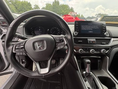 Used 2021 Honda Accord Sport image 11