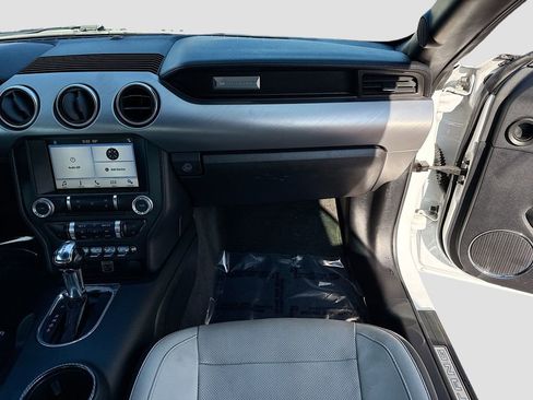 Used 2018 Ford Mustang Premium image 19