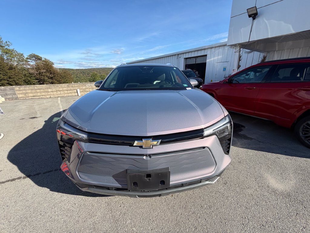 Used 2024 Chevrolet Blazer EV LT AWD/4WD image 7