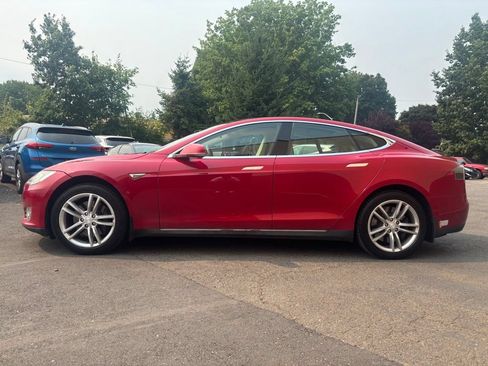 Used 2013 Tesla Model S RWD image 11