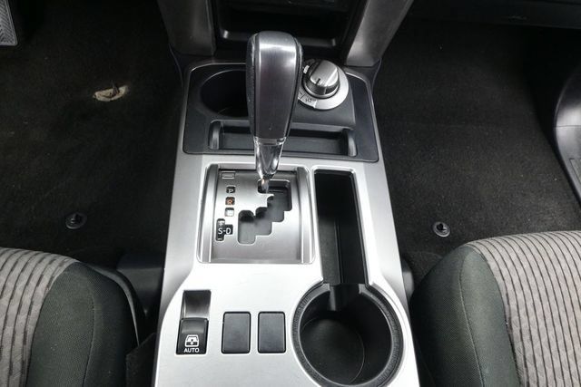 Used 2021 Toyota 4Runner SR5 AWD/4WD image 10