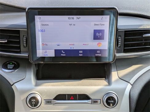 Certified 2021 Ford Explorer XLT w/ Equipment Group 202A image 17