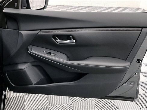 New 2025 Nissan Sentra SV image 91