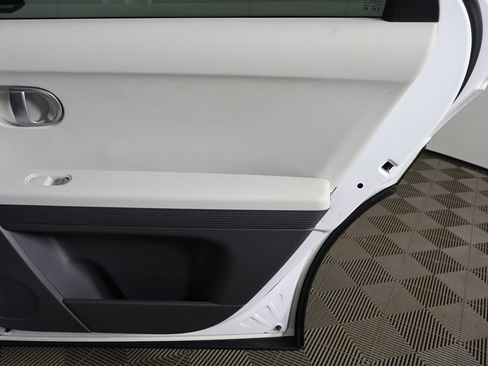 Used 2024 Hyundai Ioniq 5 SEL RWD image 25