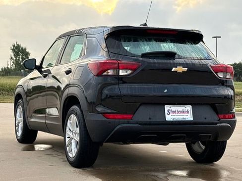 Used 2021 Chevrolet TrailBlazer LS FWD image 6