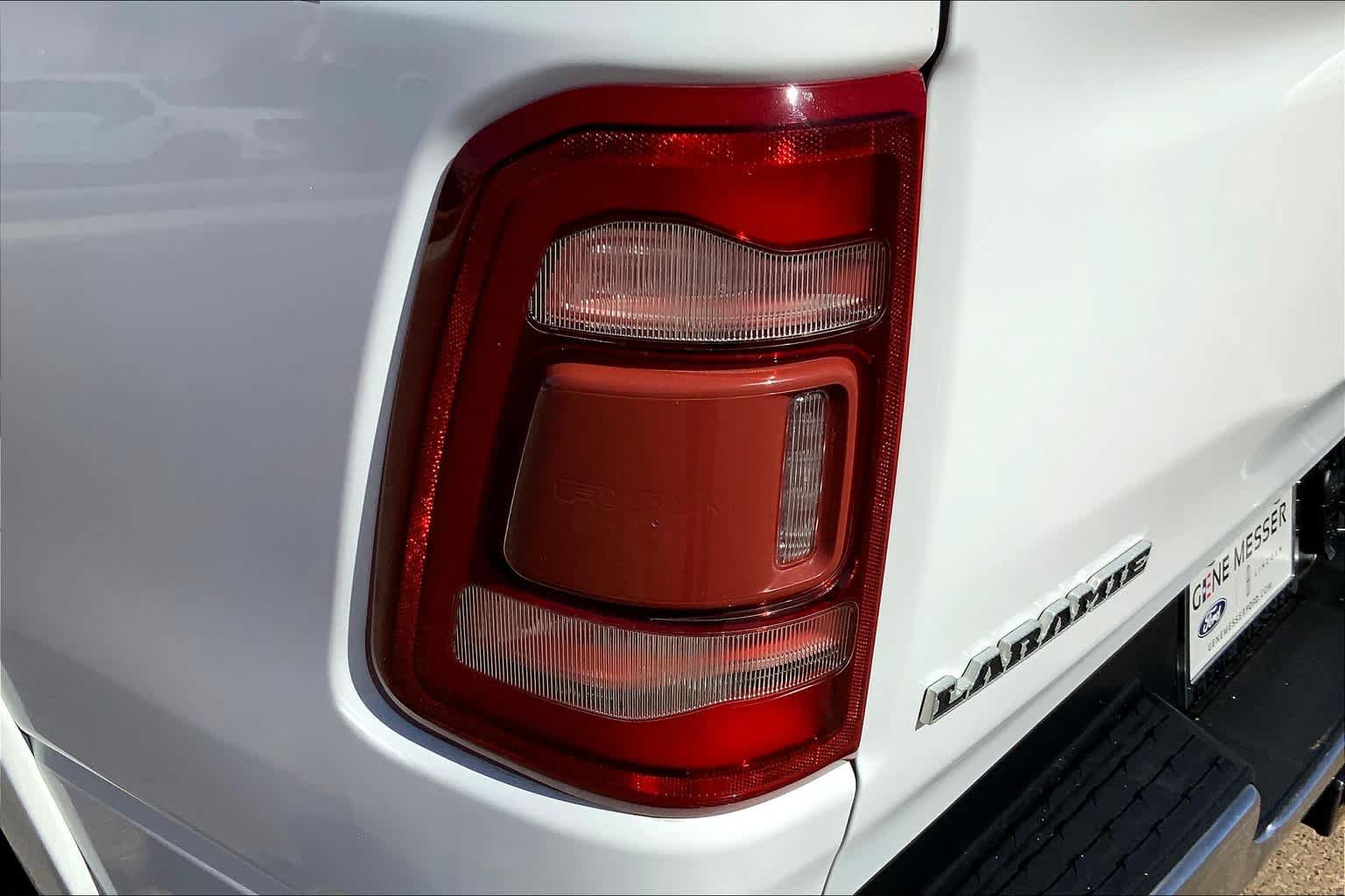 Used 2020 RAM 1500 Laramie AWD/4WD image 29