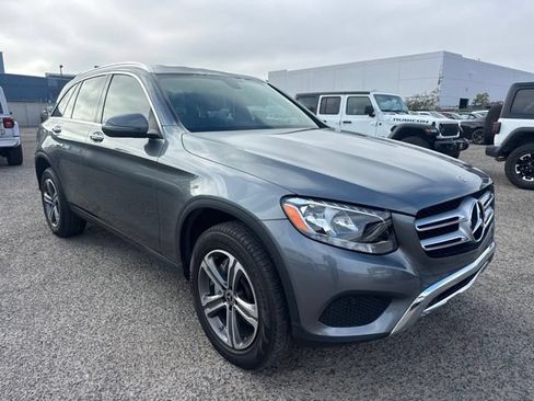Used 2019 Mercedes-Benz GLC 300 image 3
