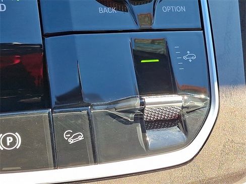 Used 2023 BMW X5 xDrive45e w/ M Sport Package image 30