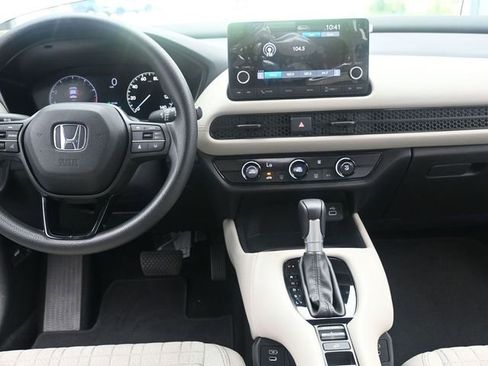 Used 2024 Honda HR-V LX image 17