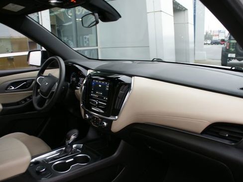 Used 2022 Chevrolet Traverse LS w/ Midnight/Sport Edition image 37