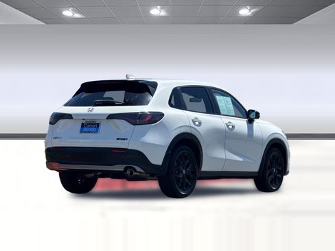 Used 2023 Honda HR-V Sport image 9