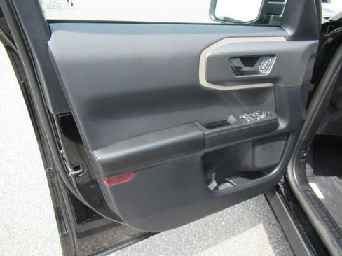 Used 2025 Ford Bronco Sport Big Bend image 12